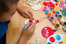Load image into Gallery viewer, CHRISTMAS ORNAMENT KIT